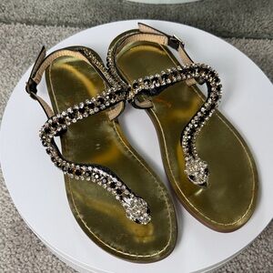 🖤💛🐍 Azalea Wang Rhinestone Snake Flat Sandals 7